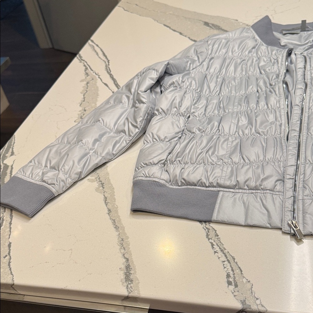 Athleta Silver Puffer Bomber Jacket Never Worn Sz1X - Picture 4 of 10